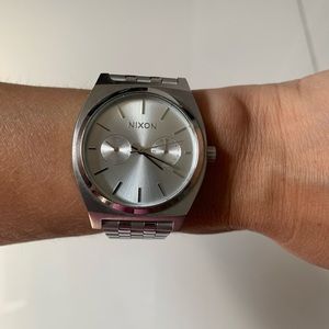 Nixon Time Teller Deluxe watch